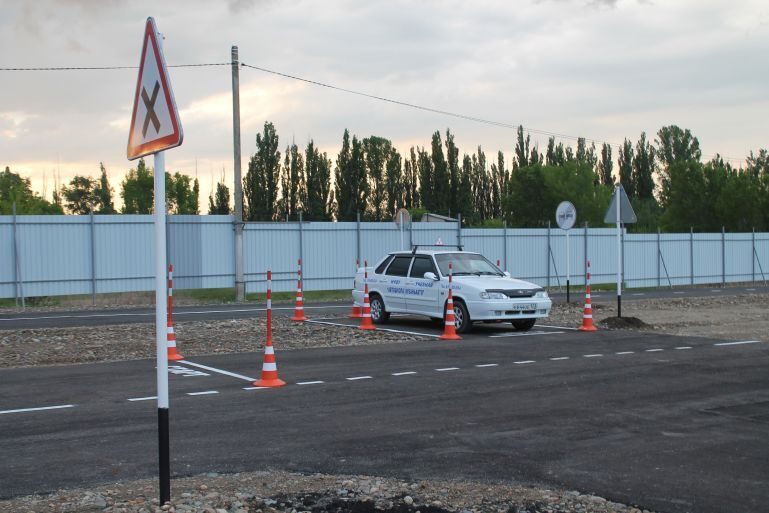 Автодром хабаровск. Ангарский автодром. Автодром Новомосковск. Аскино автодром. Путешествие по Карелии на автодроме.